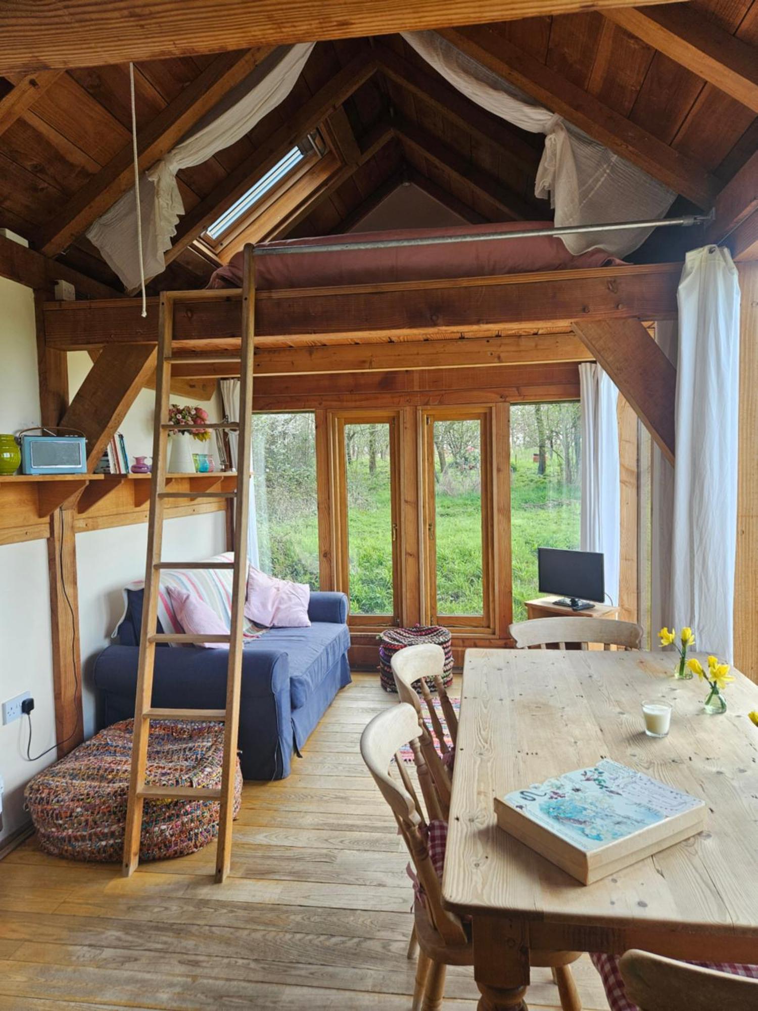 Log Cabin At The Old Summer Dairy Glastonbury Somerton  Dış mekan fotoğraf